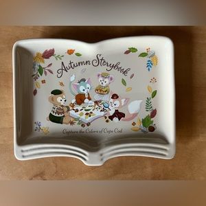 Tokyo Disney Resort Autumn Storybook Plate